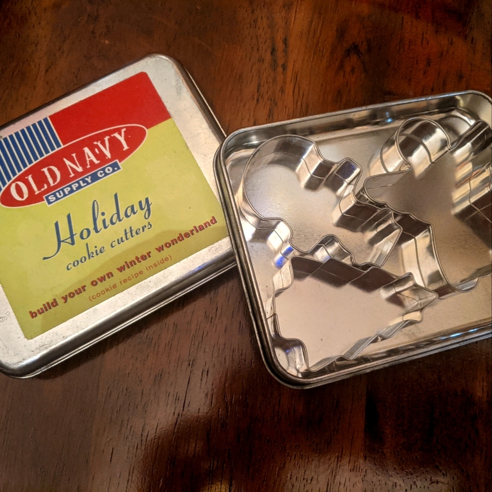 $5! Two Set Old Navy Holiday Cookie Cutters! Contains *6* Cutters Total*